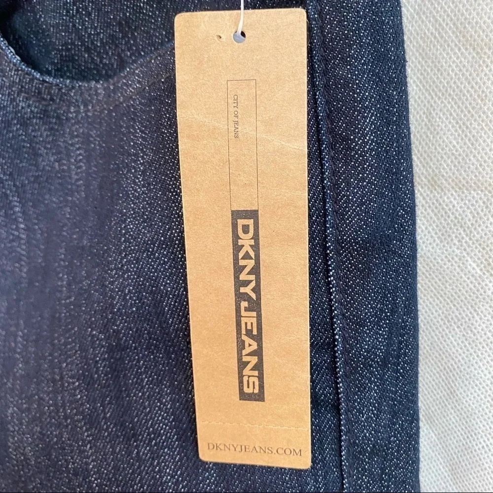 DKNY Straight Jeans Dark Wash - Picture 8 of 15